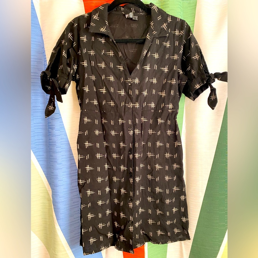Women’s Volcom Retro Button-Up Black Dress Size S